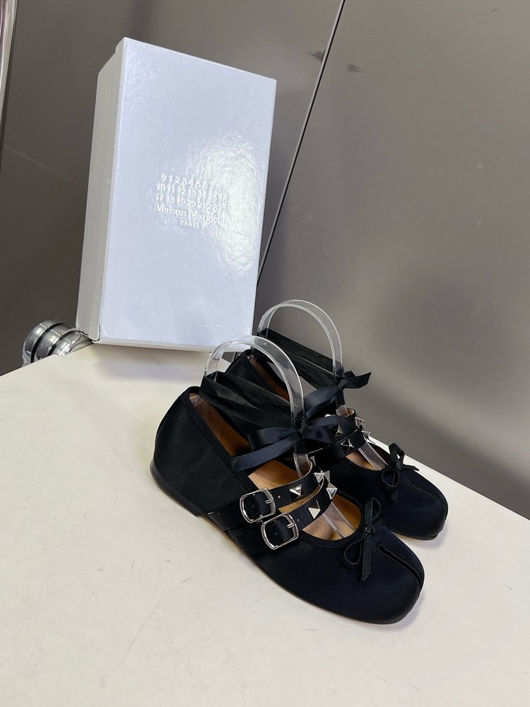 메종 마르지엘라 타비 새틴 발레리나 플랫슈즈 001-281562