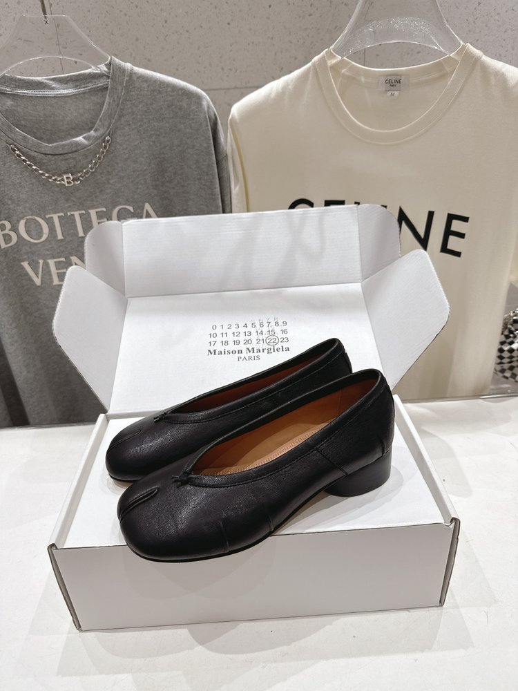 MM6 마르지엘라 토 발레 슈즈 001-281570