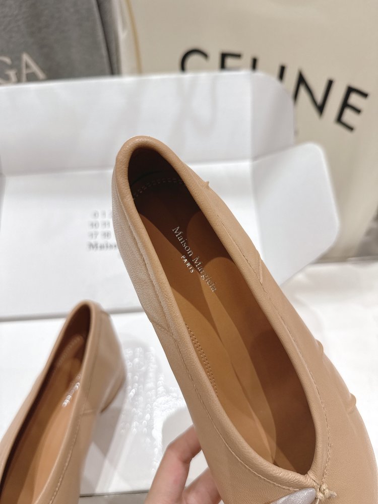 MM6 마르지엘라 하이힐 발가락 분리 발레리나 슈즈 001-281571