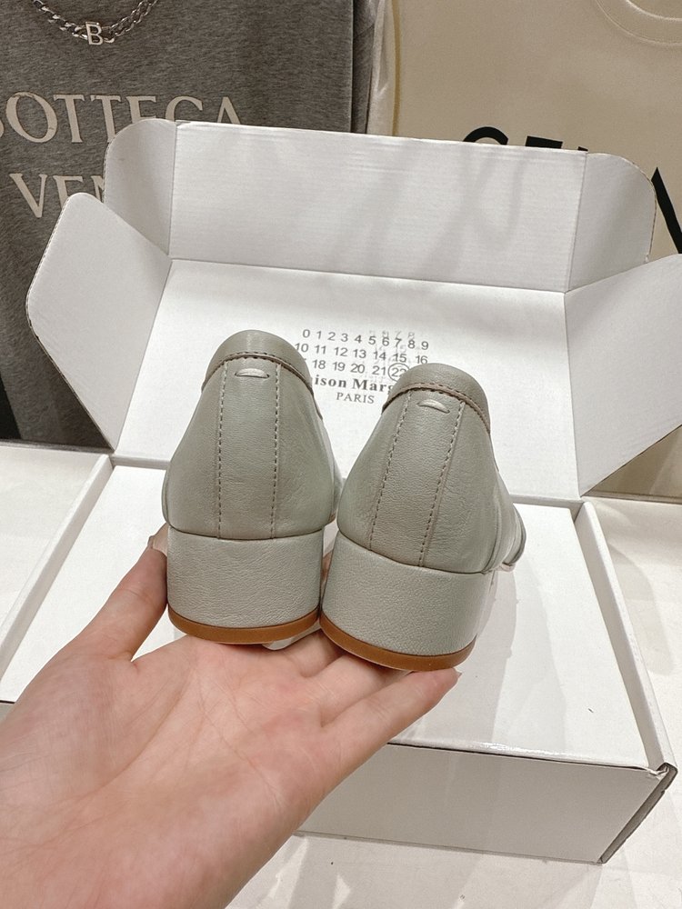 MM6 마르지엘라 발레리나 분할코 슈즈 001-281573