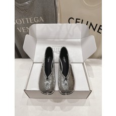 MM6 마르지엘라 하이버전 발레 플랫 슈즈 001-281580