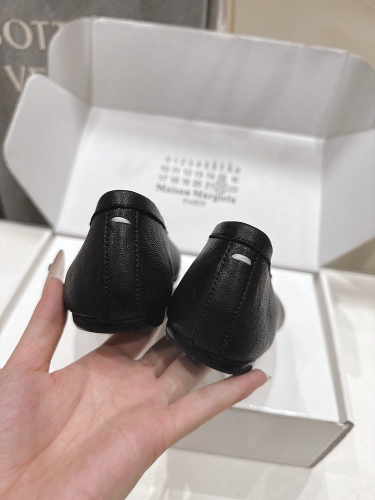 하이버전 MM6 마르지엘라 발레리나 플랫 토슈즈 001-281588