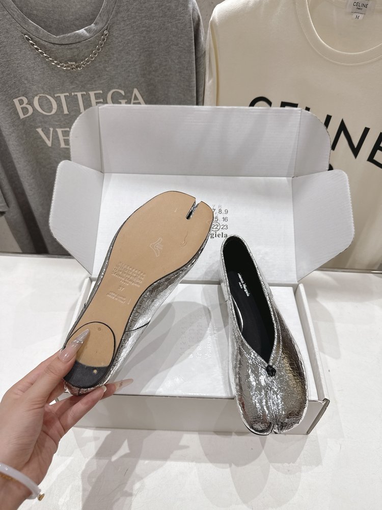 하이버전 MM6 마르지엘라 플랫 발레리나 슈즈 001-281592