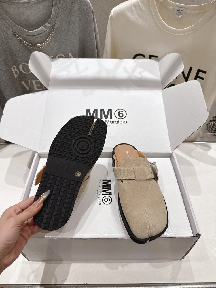 하이버전 마르지엘라 발가락 분리 버켄 반슬리퍼 001-281595