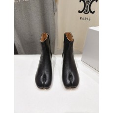 MM6 마르지엘라 하이버전 토 스플릿 부츠 001-281596