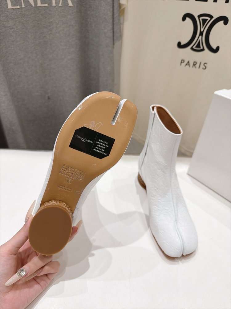 MM6 메종 마르지엘라 하이버전 토 스플릿 하이힐 부츠 001-281609