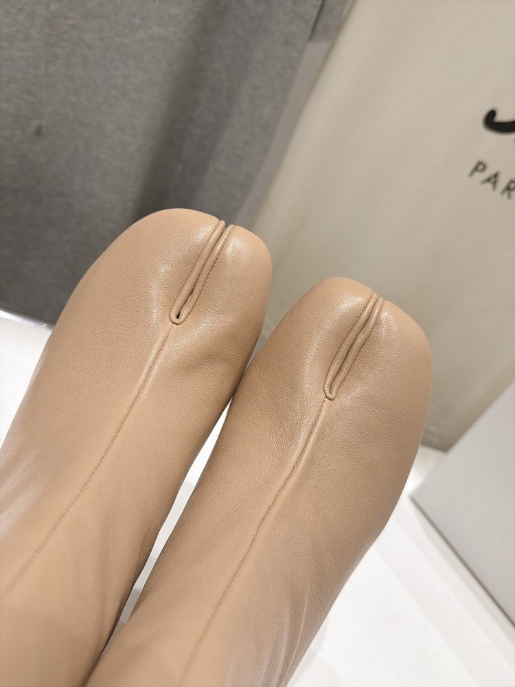 메종 마르지엘라 MM6 고급 버전 발가락 분리 하이힐 001-281619