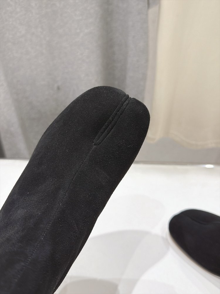 고급 버전 마르지엘라 MM6 포인트토 숏부츠 001-281621