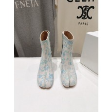 메종 마르지엘라 MM6 하이힐 스플릿토 부츠 그레이 하 001-281624