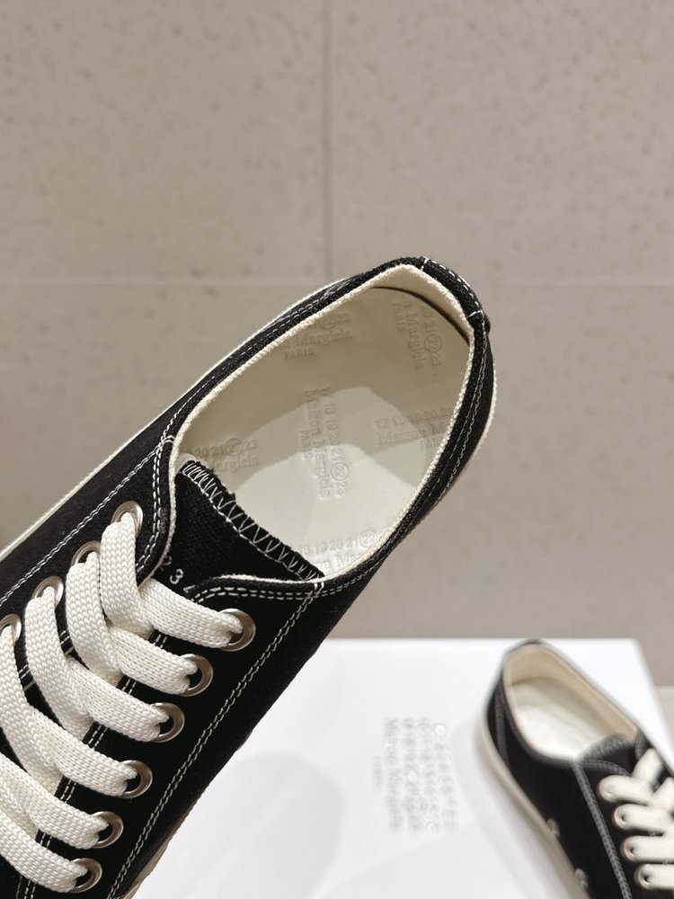 메종 마르지엘라 MM6 발가락 분할 캔버스 스니커즈 001-281628