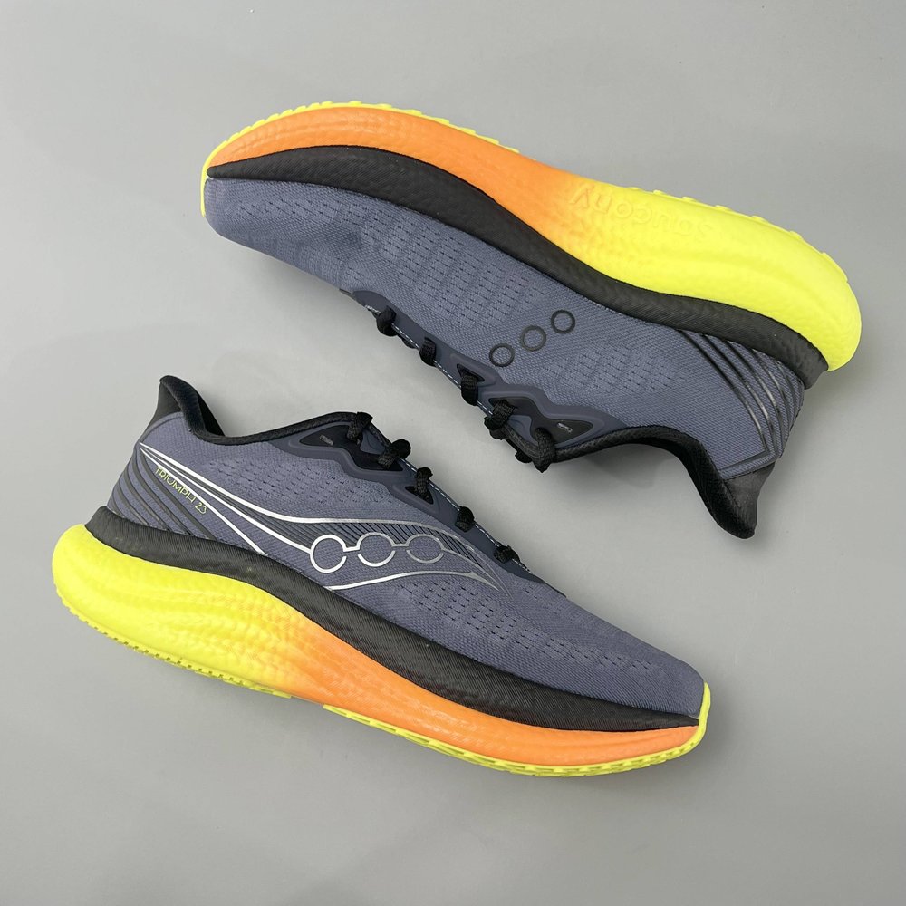 Saucony Triumph 23 여성용 러닝화 TX 001-281646