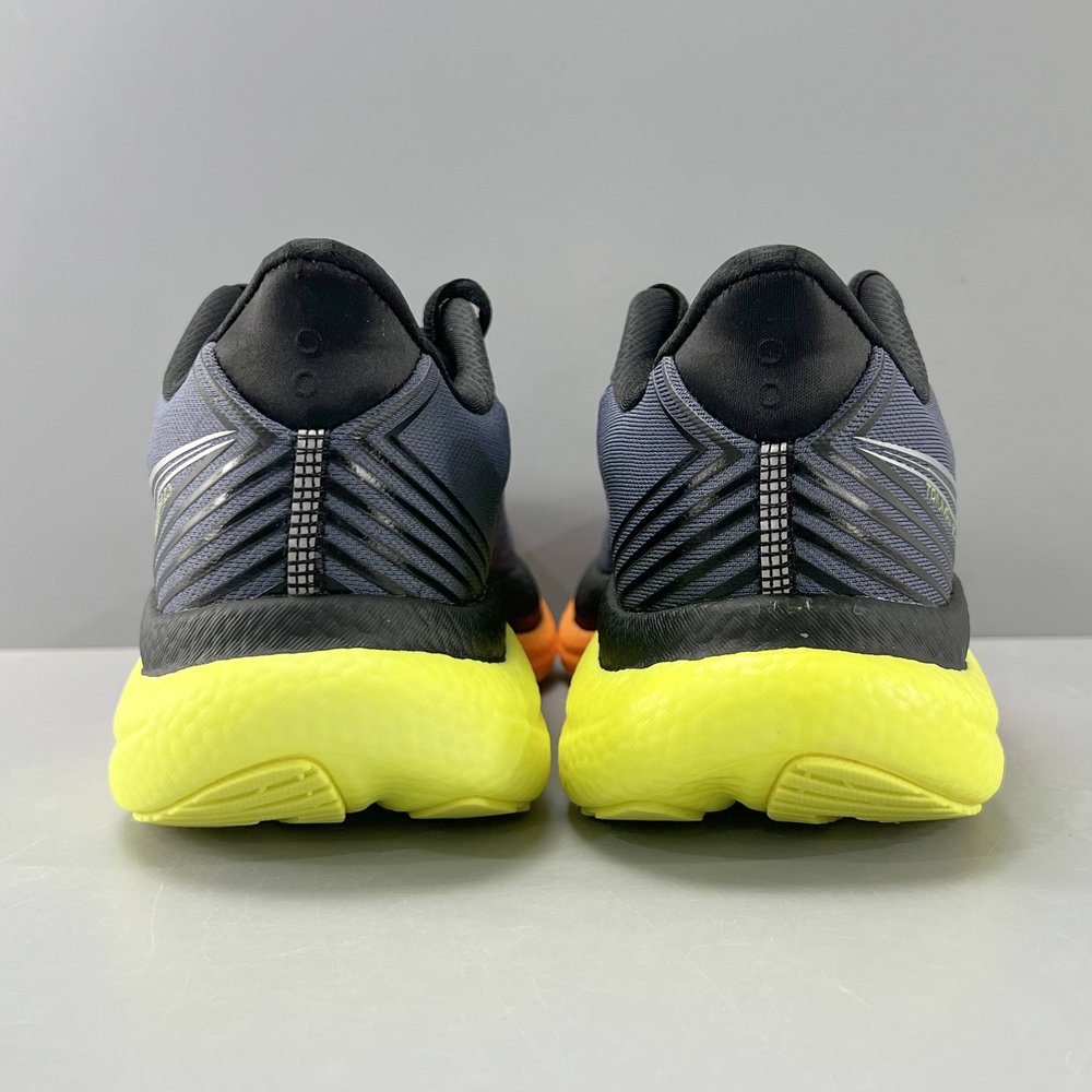 Saucony Triumph 23 여성용 러닝화 TX 001-281646