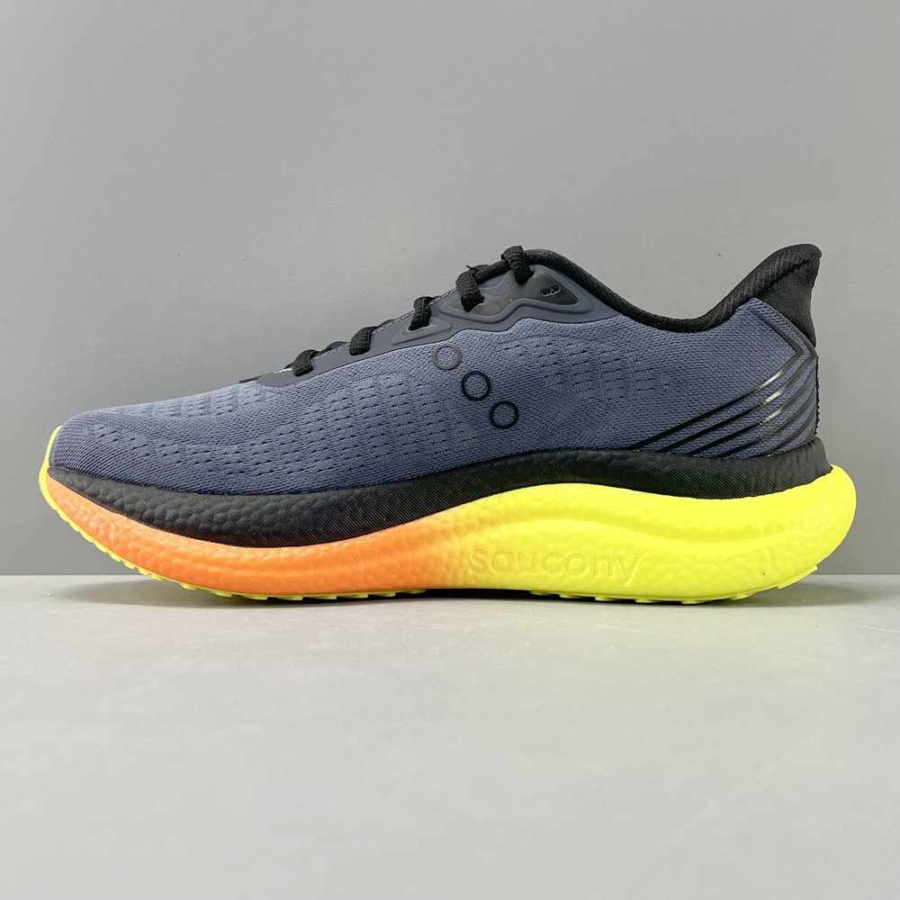 Saucony Triumph 23 여성용 러닝화 TX 001-281646