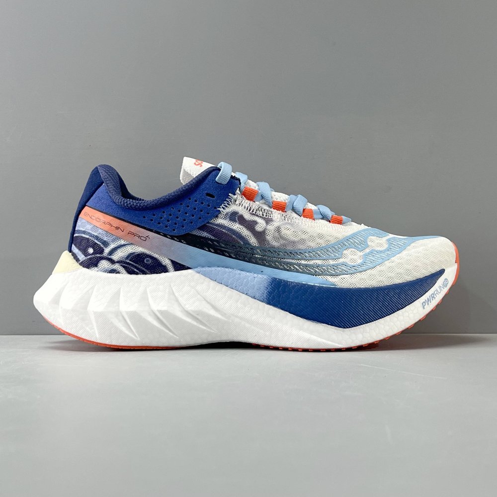 Saucony Endorphin Pro 4 카본 러닝화 001-281658