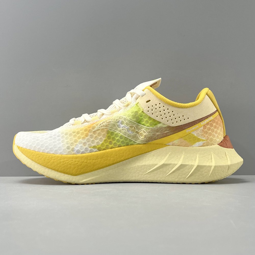 Saucony Endorphin Pro 4 카본 러닝화 001-281659