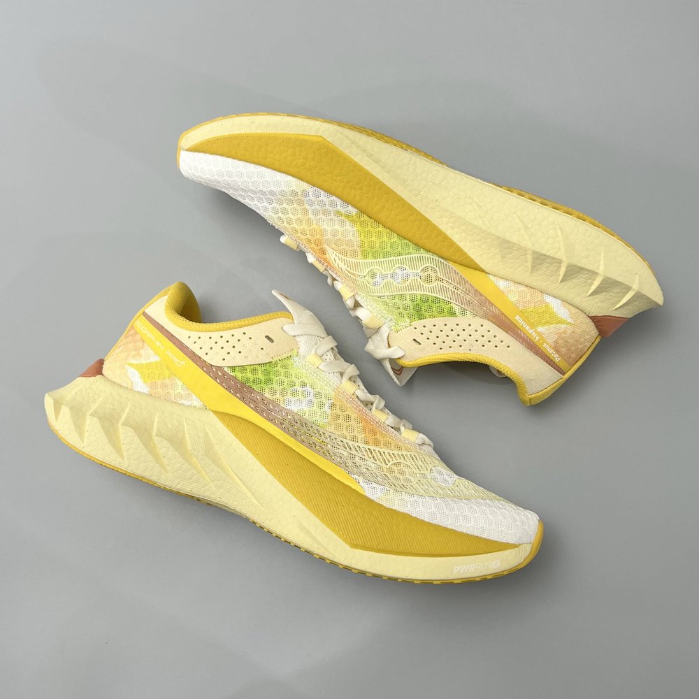 Saucony Endorphin Pro 4 카본 러닝화 001-281659