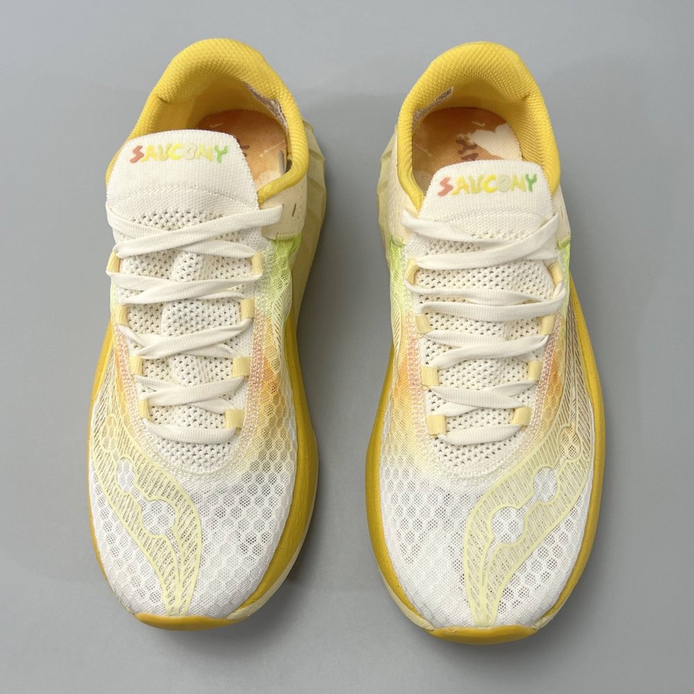 Saucony Endorphin Pro 4 카본 러닝화 001-281659
