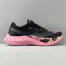 소코니 엔돌핀 프로 4 TX 버전 카본 런닝화 001-281660