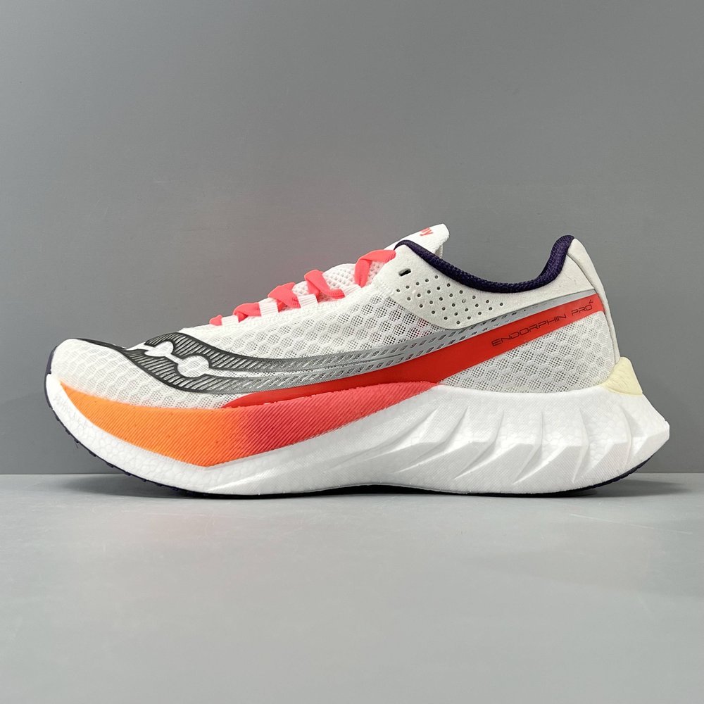 Saucony Endorphin Pro 4 TX 버전 001-281661