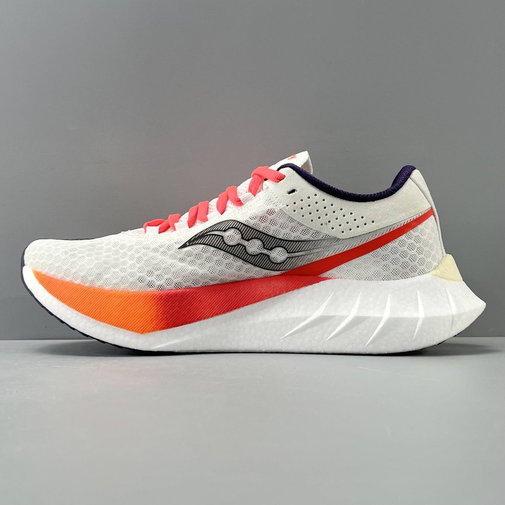 Saucony Endorphin Pro 4 TX 버전 001-281661