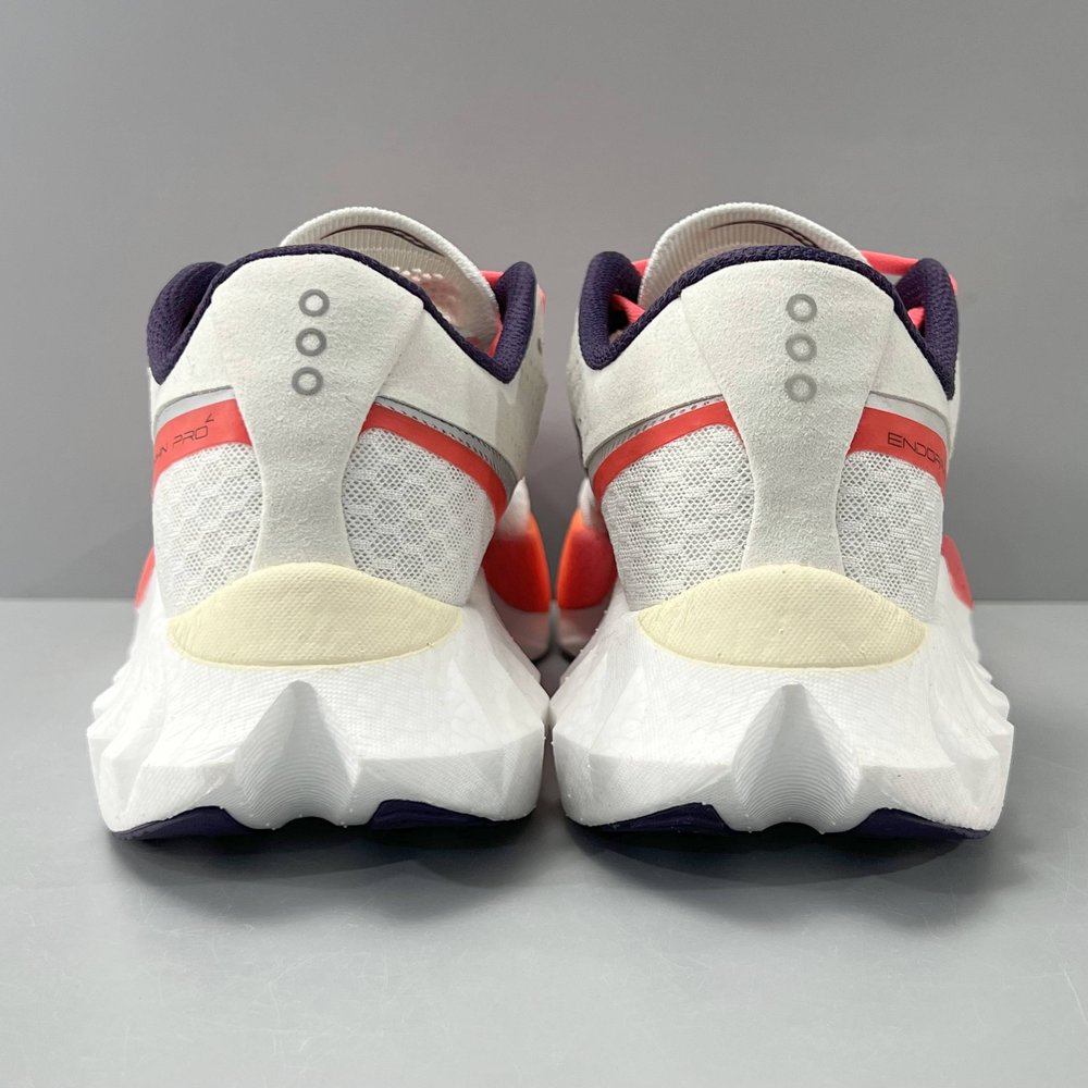 Saucony Endorphin Pro 4 TX 버전 001-281661