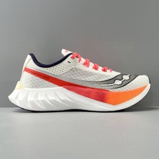 Saucony Endorphin Pro 4 TX 버전 001-281661