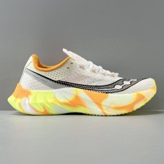 Saucony Endorphin Pro 4 카본 러닝화 001-281666