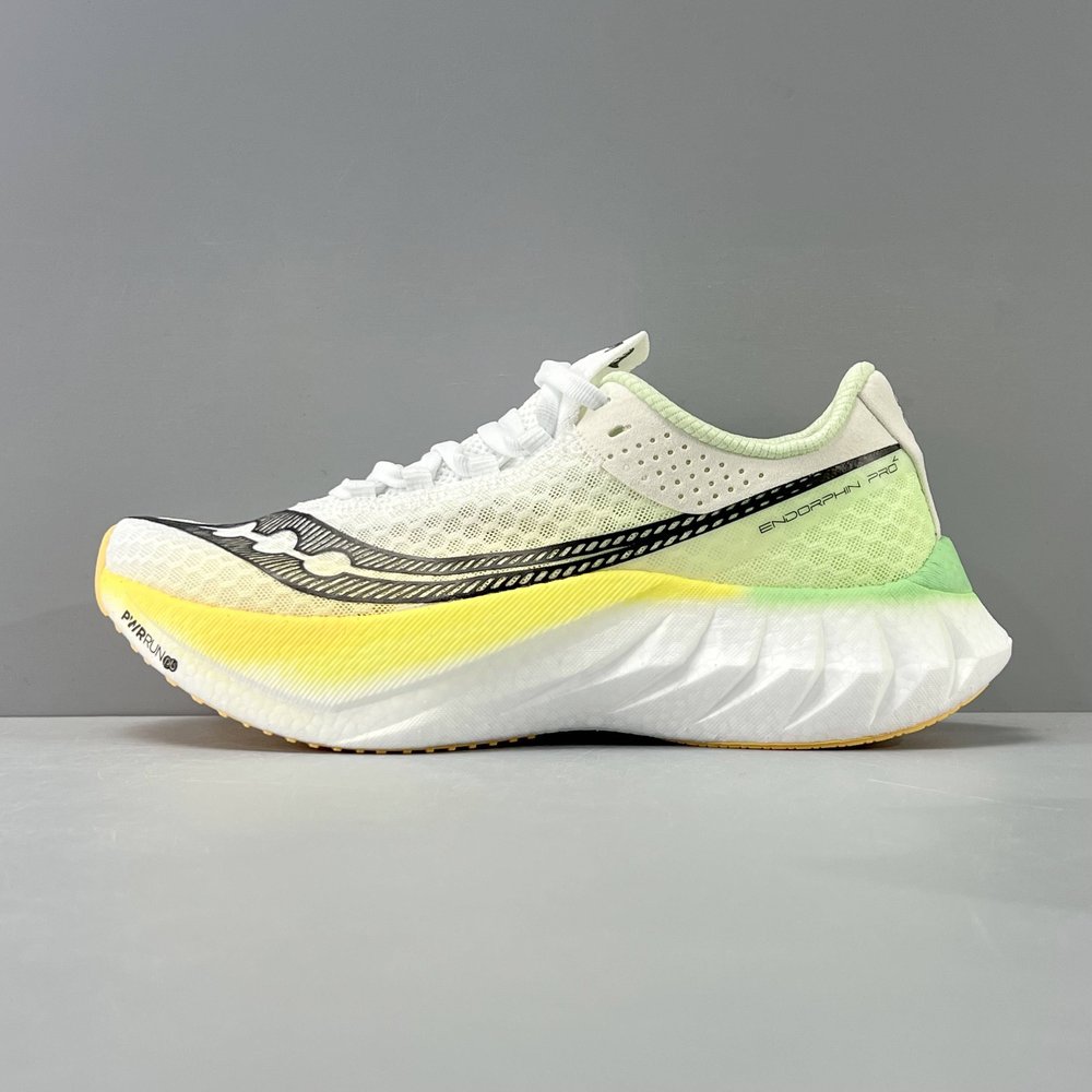 Saucony Endorphin Pro 4 카본 런닝화 001-281667