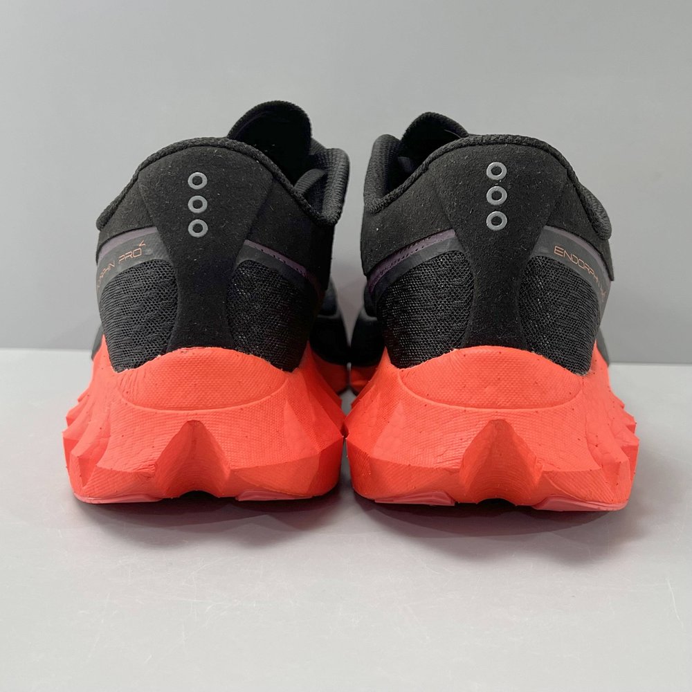 Saucony Endorphin Pro 4 카본 런닝화 001-281674