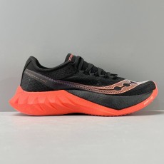 Saucony Endorphin Pro 4 카본 런닝화 001-281674