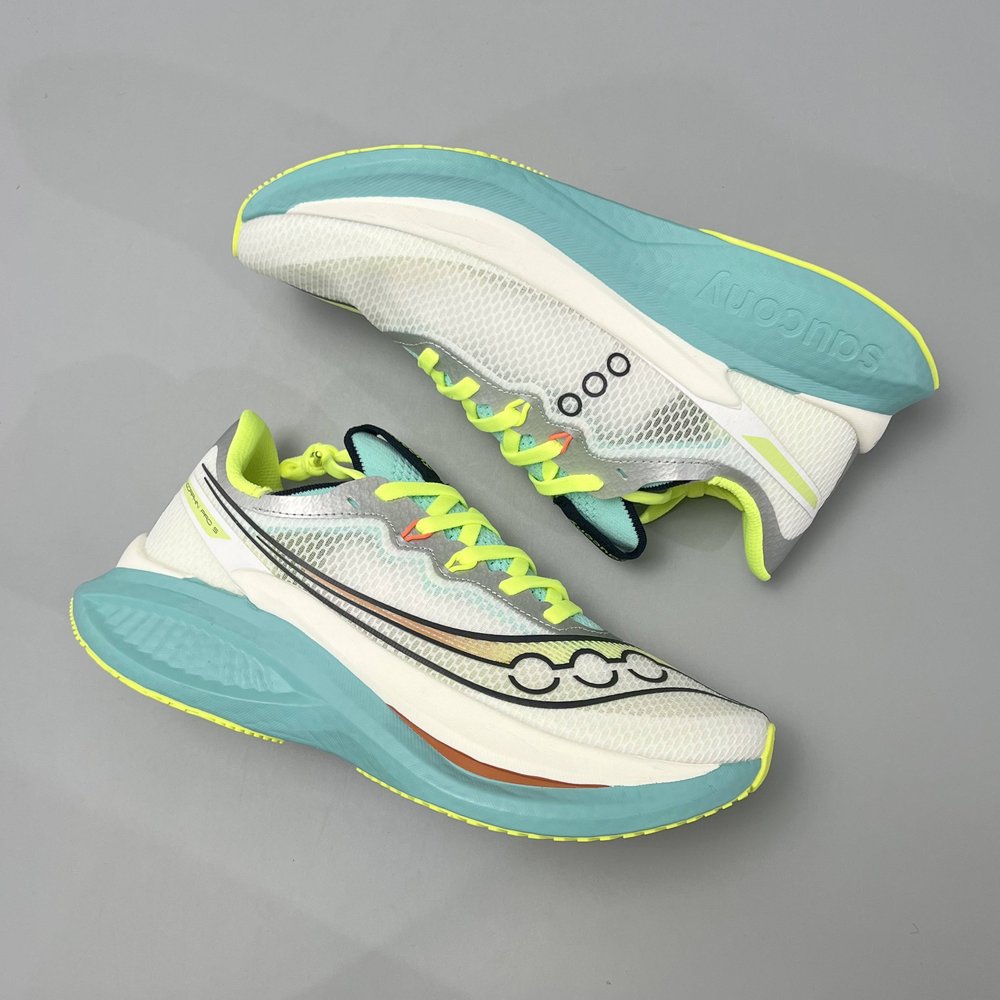 Saucony Endorphin Pro 5 분지 카본 001-281680
