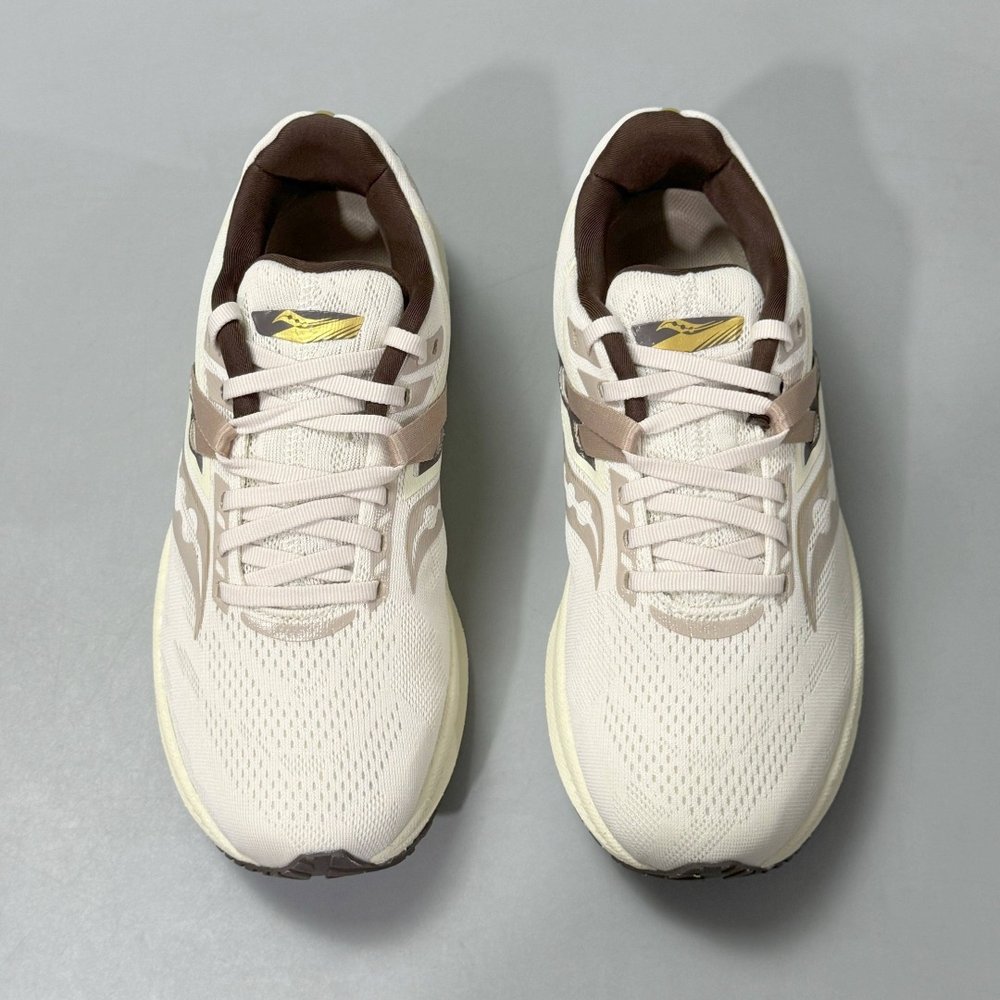LG 버전 Saucony Triumph 20 러닝화 001-281683