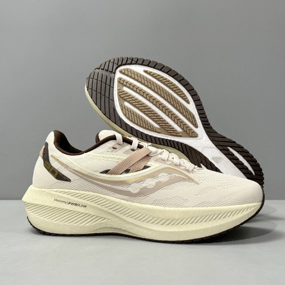 LG 버전 Saucony Triumph 20 러닝화 001-281683