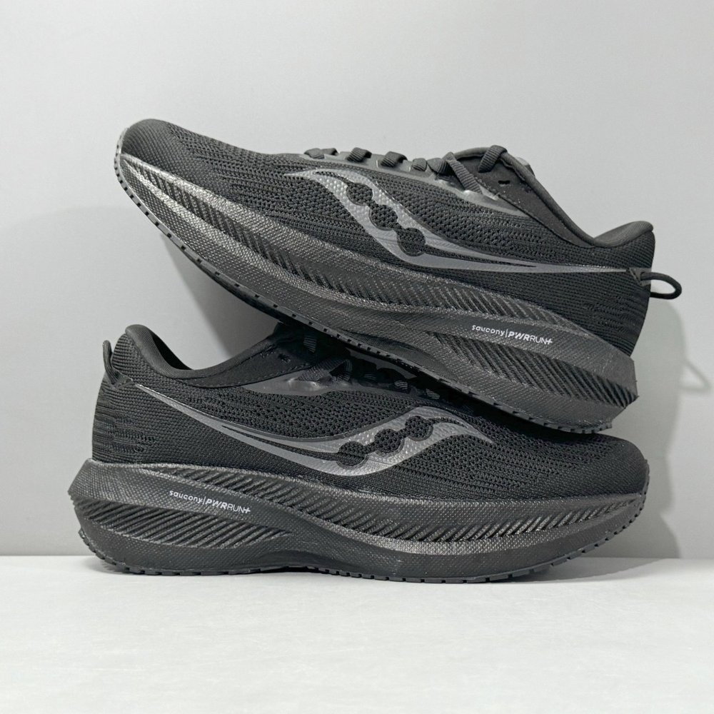 소코니 Triumph 21 LG버전 러닝화 001-281689