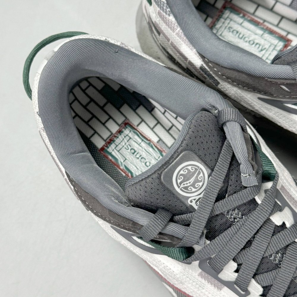 Saucony Triumph 21 LG버전 러닝화 001-281697