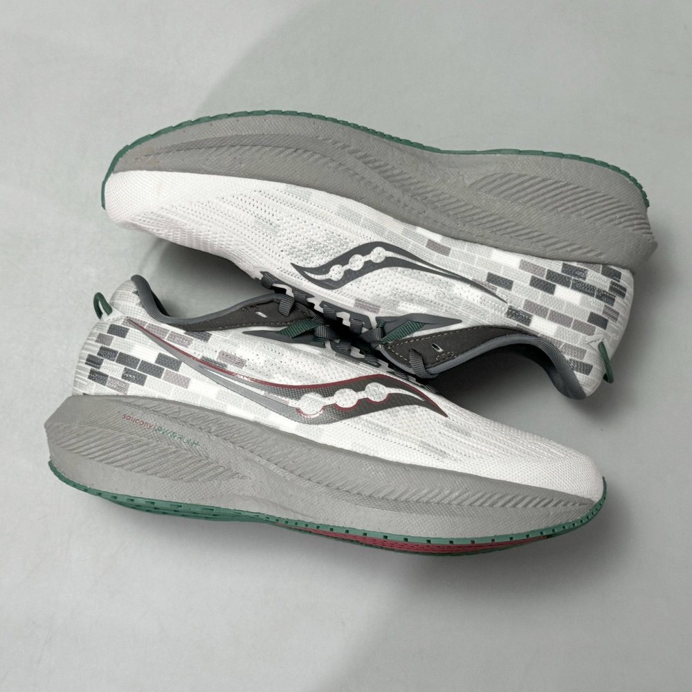 Saucony Triumph 21 LG버전 러닝화 001-281697