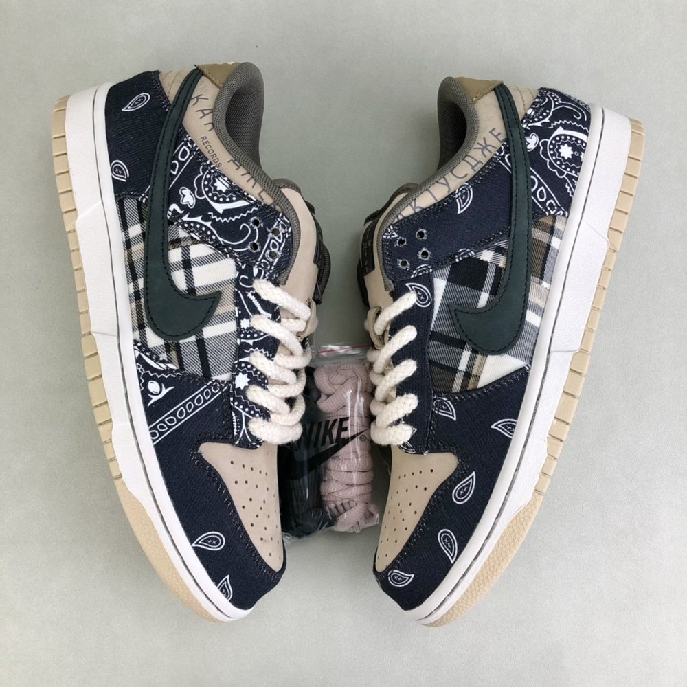 Travis Scott x Nike SB Dunk Lo 001-281795
