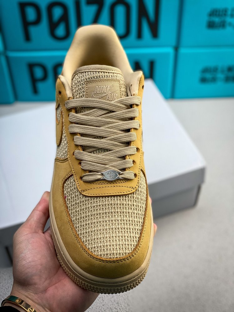 정품 버전 Nike Air Force 1 로우탑 스니커 001-281821