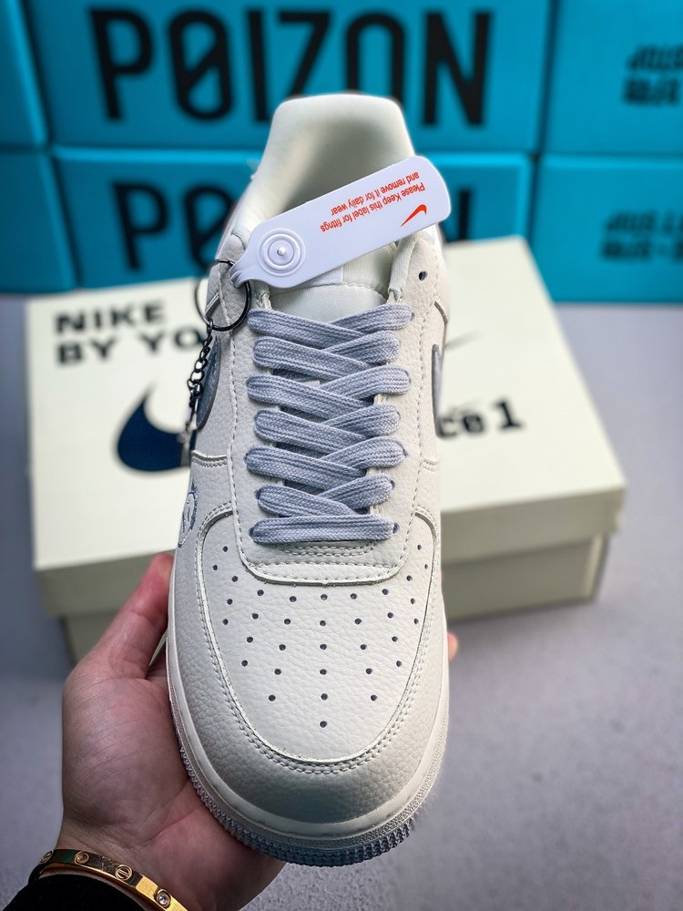 Nike Air Force 1 로우 컬래버레이션 스니커 001-281840