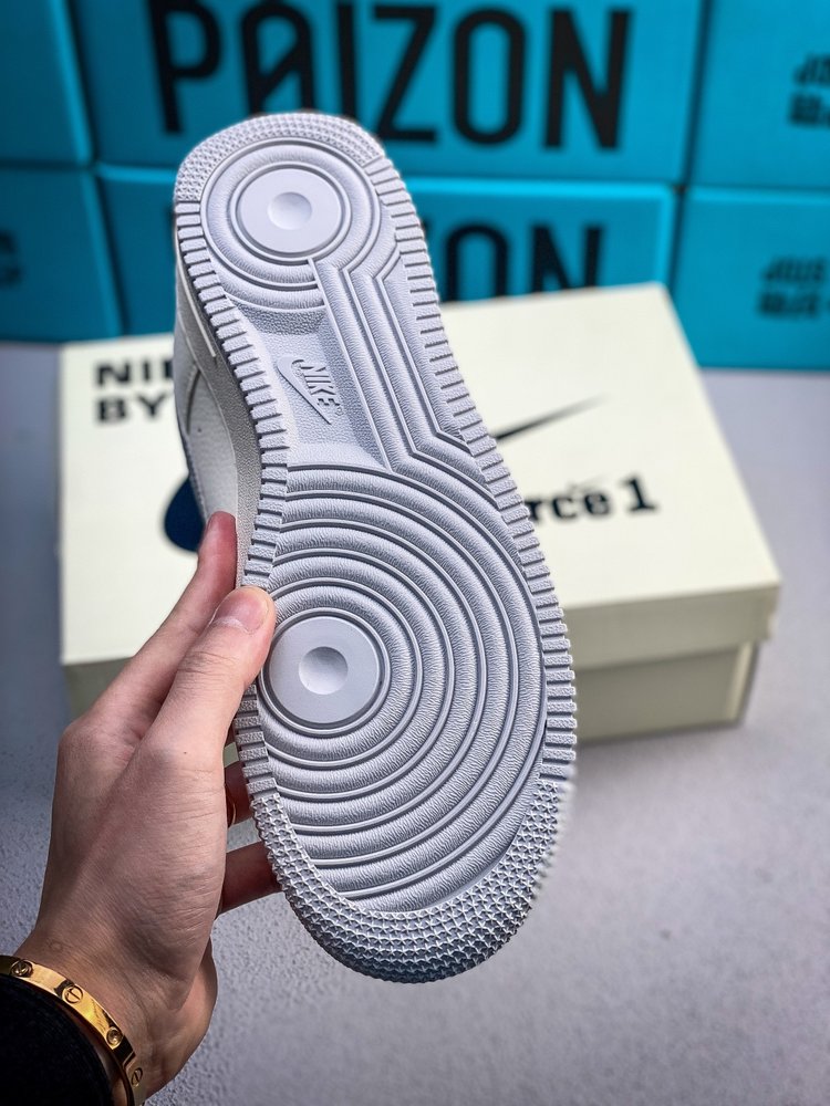 Nike Air Force 1 로우 컬래버레이션 스니커 001-281840