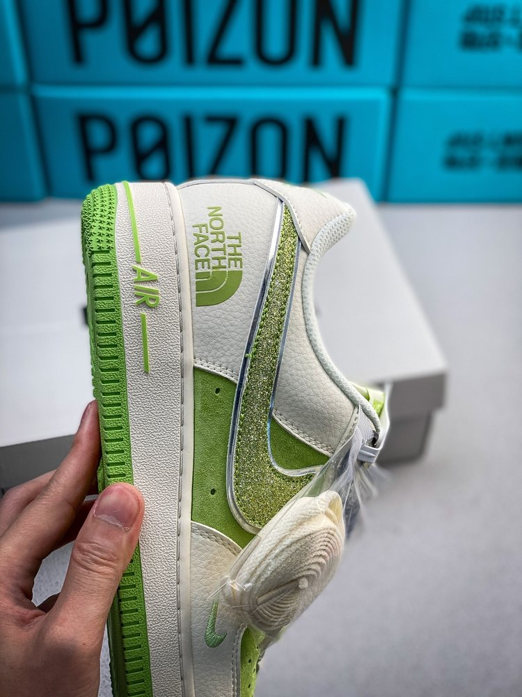 NIKE Air Force 1 '07 Low 노스페이스 001-281847