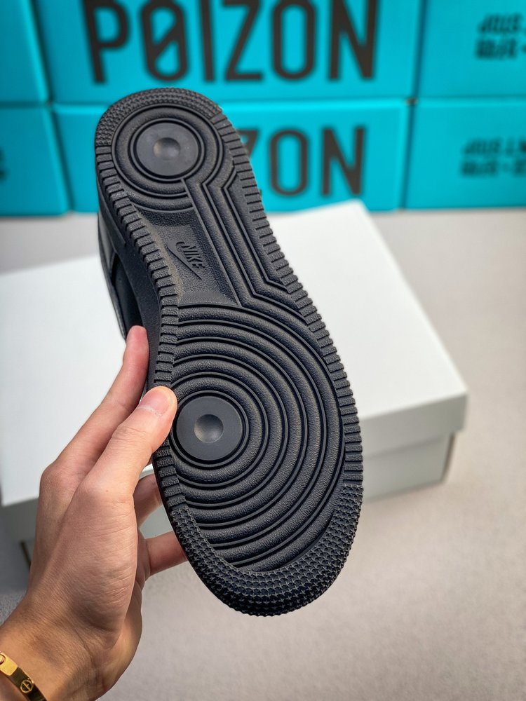 Nike AF1 에어포스 1 블랙 화이트 권지용 001-281854