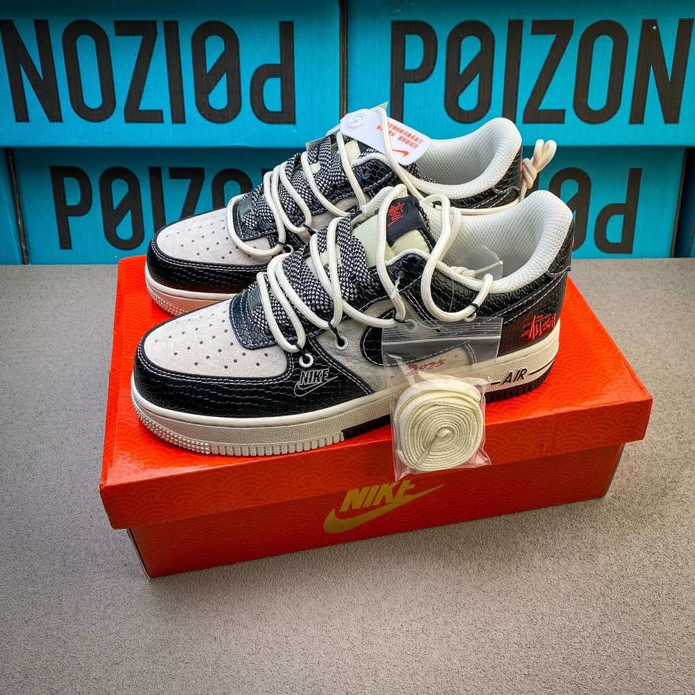 컴퍼니급 Nike 에어포스1 로우 Supreme 콜라보 001-281881
