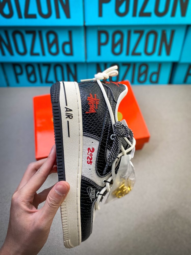 컴퍼니급 Nike 에어포스1 로우 Supreme 콜라보 001-281881