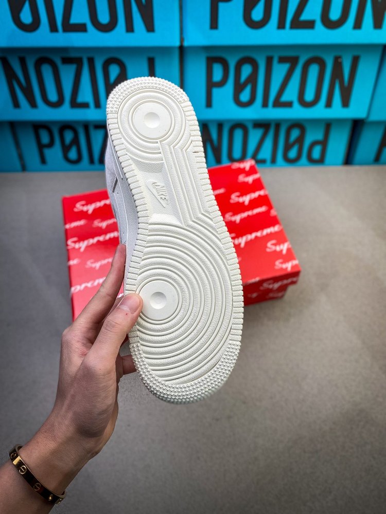 커스텀 에디션 Nike Air Force 1 로우 캐주얼 001-281885
