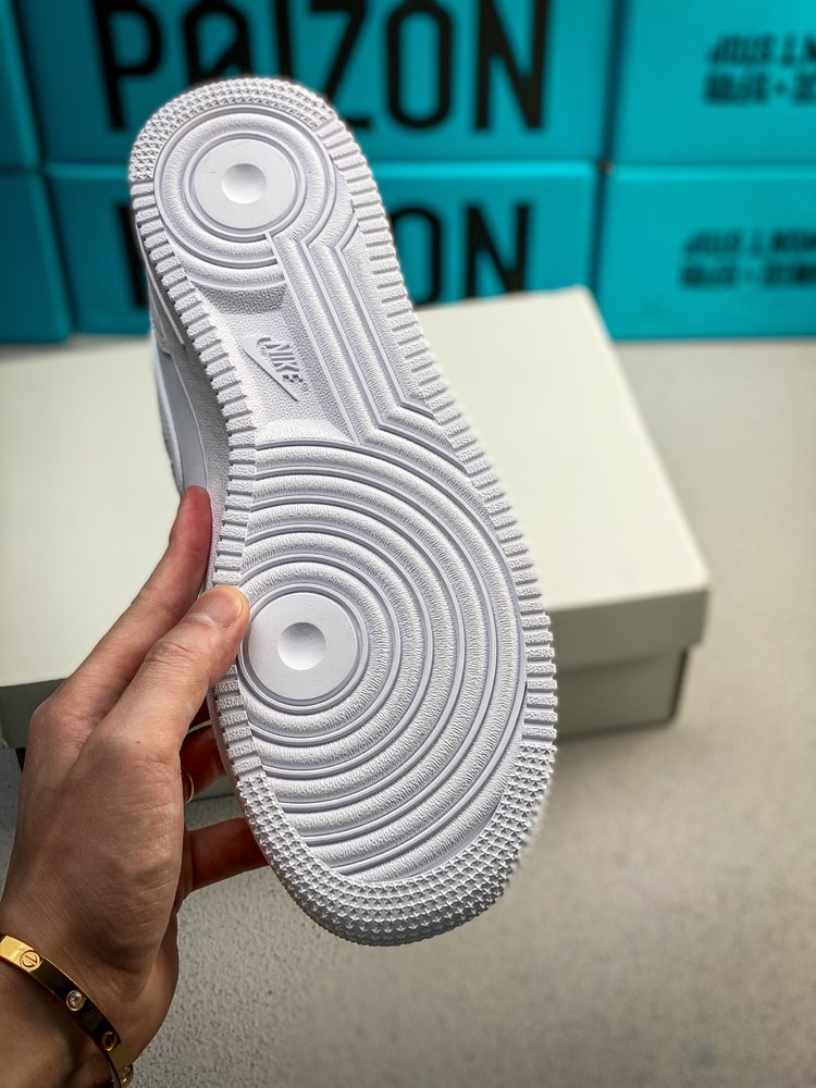 나이키 Air Force 1 컴퍼니급 운동화 001-281962