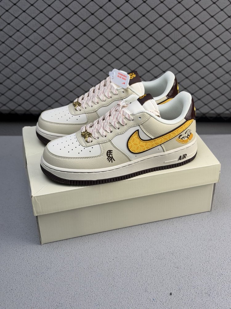Nike Air Force 1 '07 로우 '말년 한정 001-281997