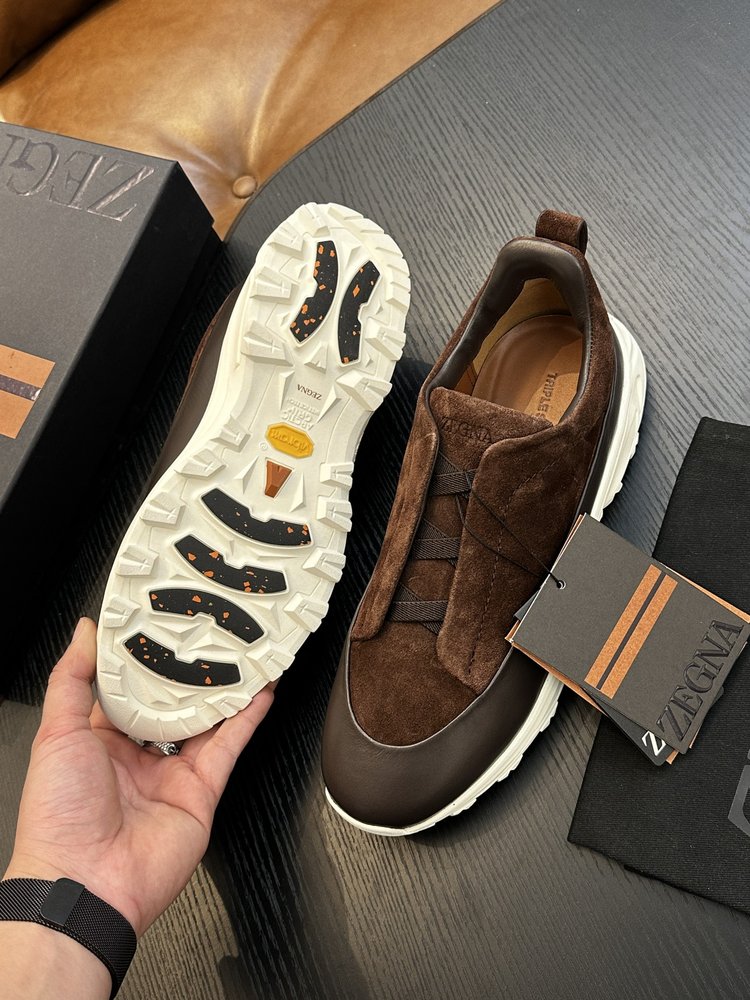 ZEGNA 남성 스웨이드 트리플스티치 럭셔리 캐주얼화 001-282138