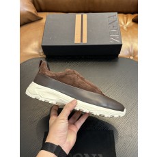 ZEGNA 남성 스웨이드 트리플스티치 럭셔리 캐주얼화 001-282138