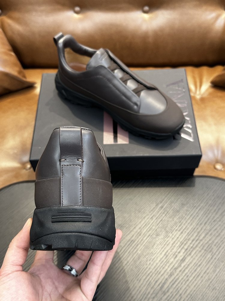 ZEGNA 스웨이드 Triple Stitch Monte 캐 001-282145
